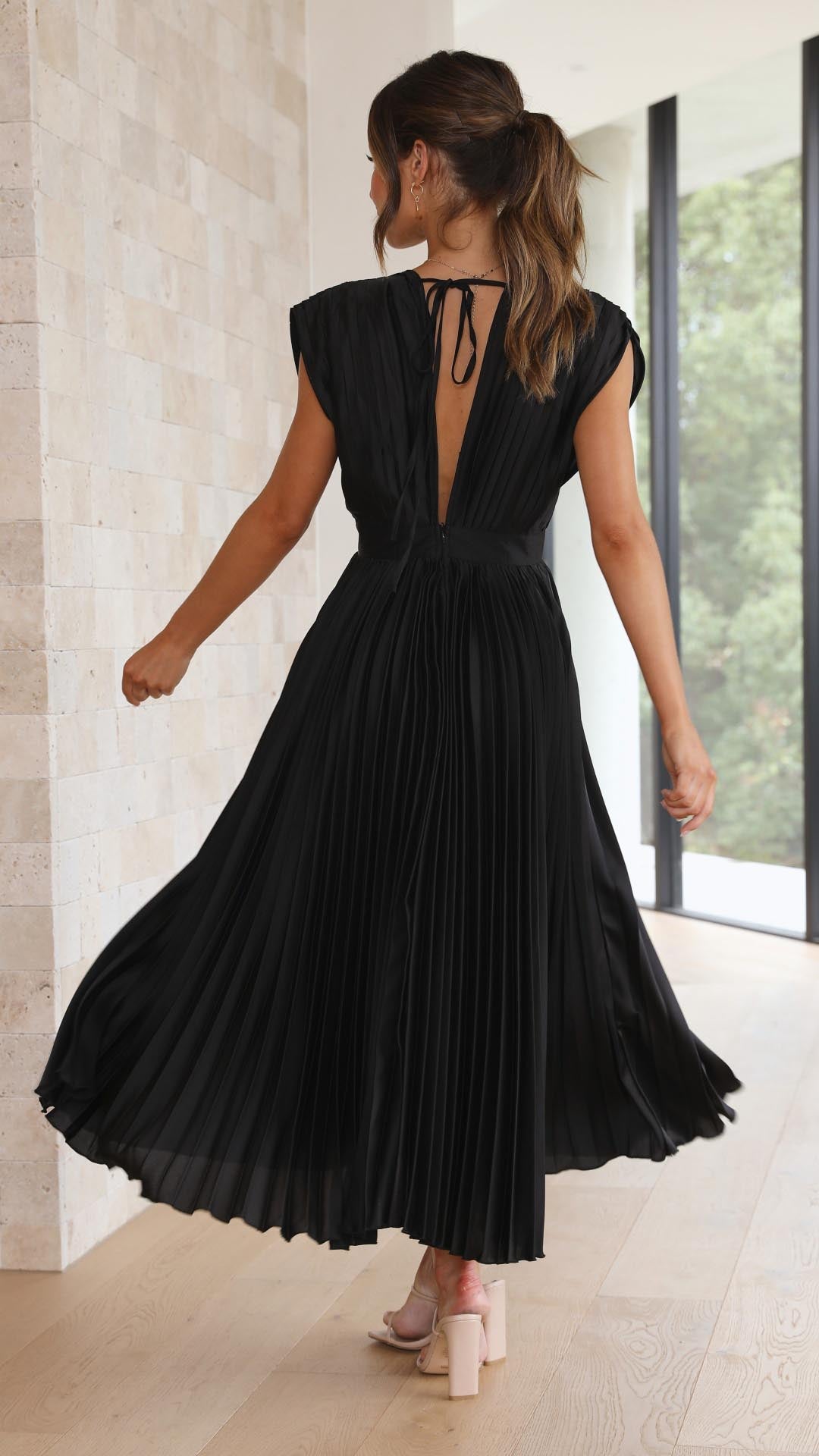 Kaitlyn | Pleated V-Neck Midi Wedding Guest Dress